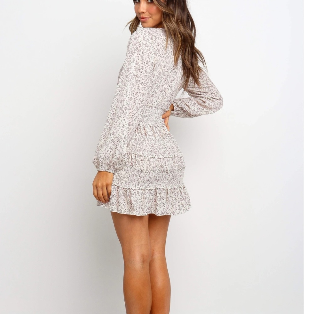 Ivory Floral dress NWT - Picture 4 of 8
